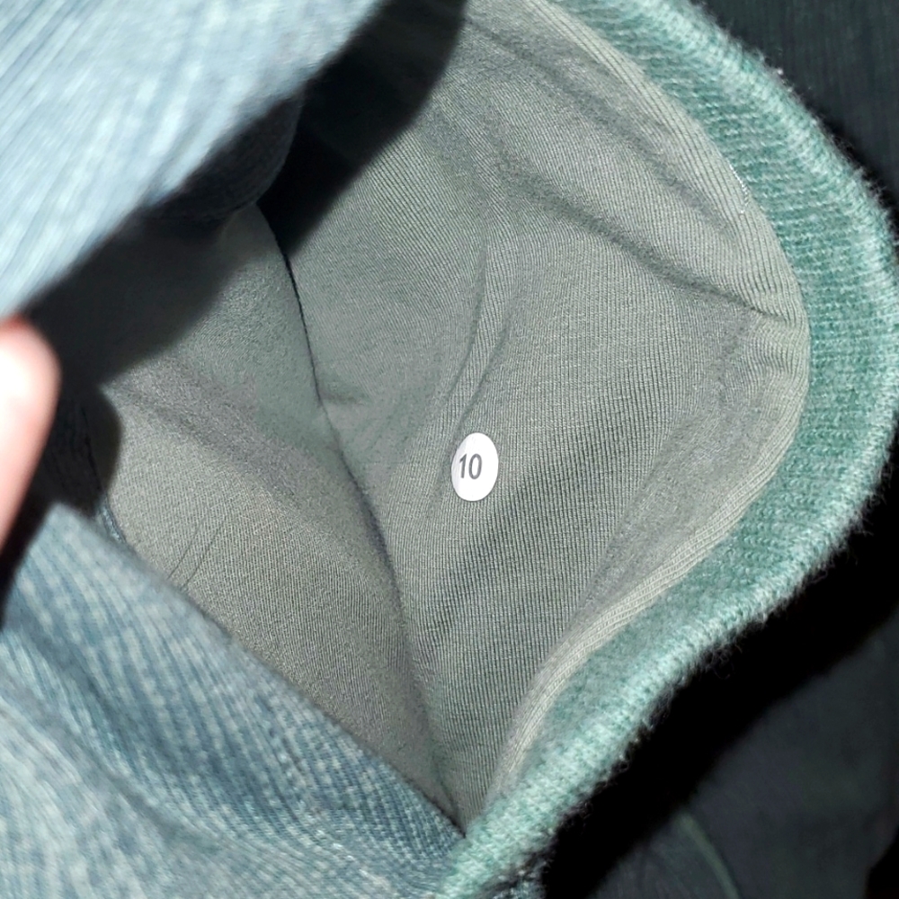 Lululemon Jacket - Picture 8 of 10